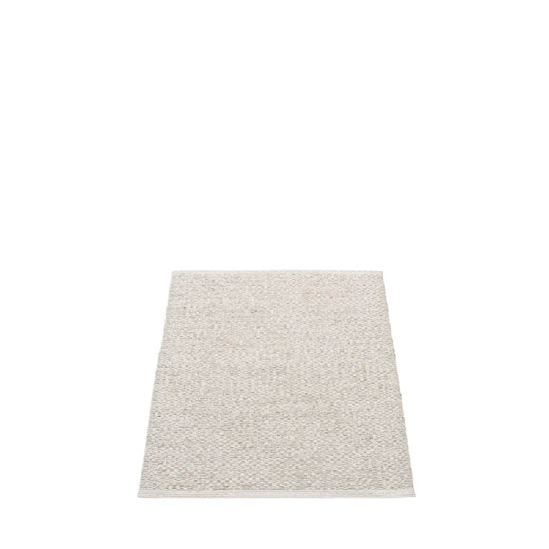 East Hampton Plastic Floor Mats Stone Metallic/Fossil Grey (Multiple Sizes)