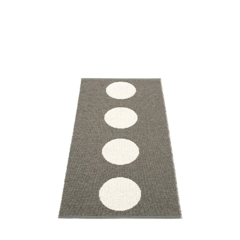 North Haven Plastic Floor Mats Charcoal/Vanilla (Multiple Sizes)